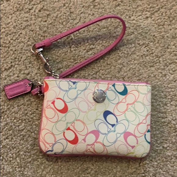 Coach Handbags - Coach wristlet